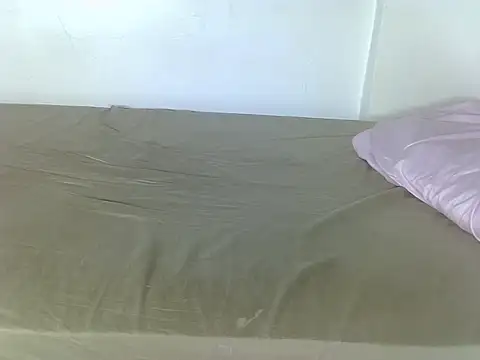 laetitia  online show from November 2025 02:42:02 PM