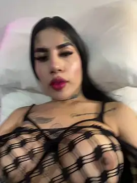 saragill323 online show from March 2025 06:32:01 PM