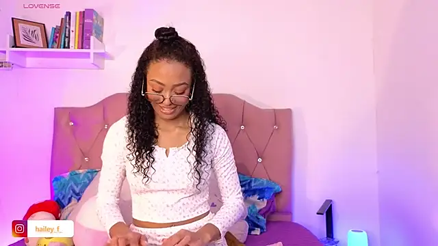 Heily Fox online show from February 2025 06:10:02 AM