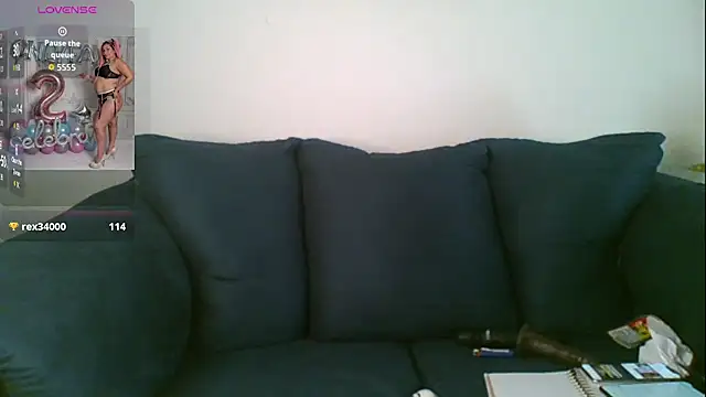 ladycreamypr2 online show from March 2026 04:02:01 PM