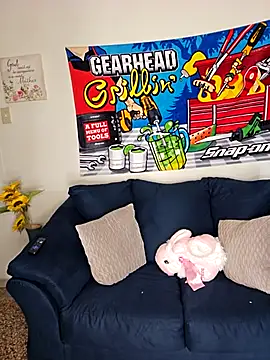 ladycreamypr2 online show from April 2026 08:07:02 PM