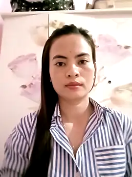 NgocQuyen2K online show from March 2025 06:40:01 AM