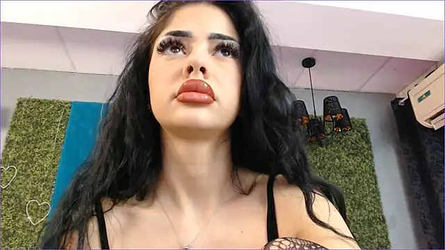 MolyStone online show from December 2024 06:06:01 AM