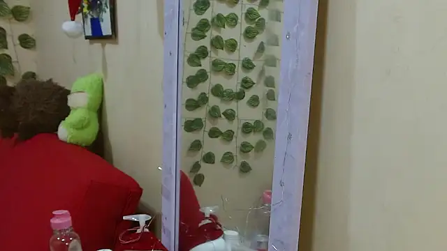 Latin Mature975 online show from February 2025 07:23:01 AM