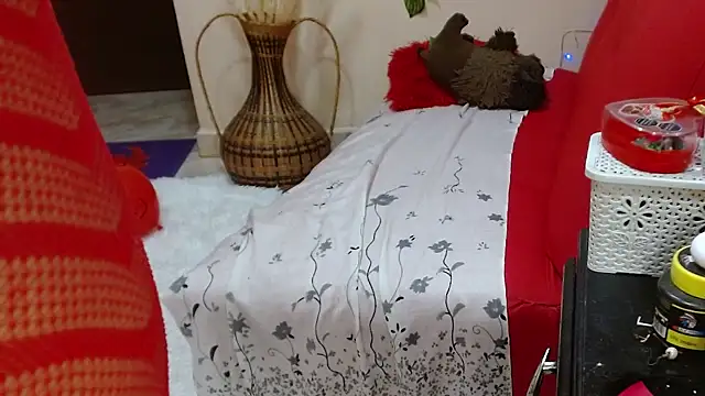 Latin Mature975 online show from February 2025 10:32:02 AM