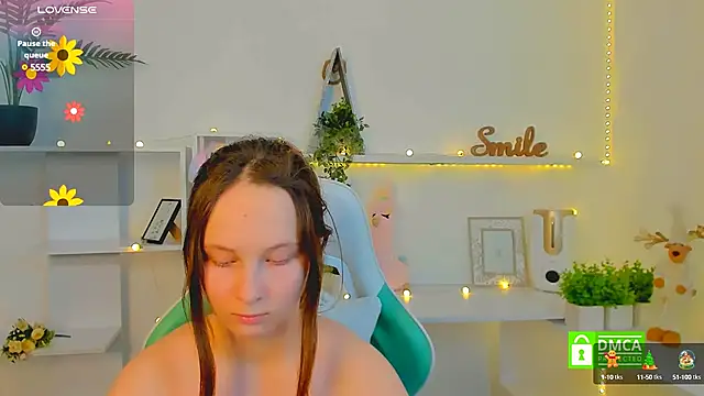 Ketrin n  online show from February 2025 10:48:02 AM