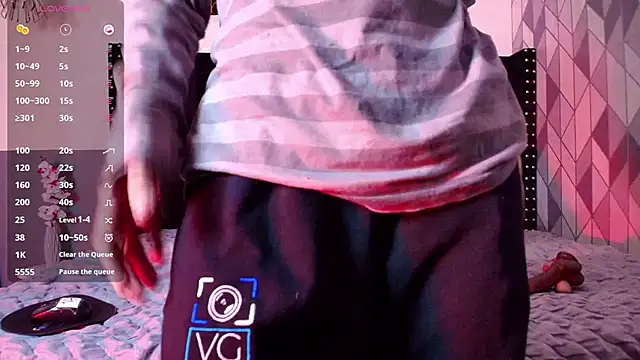 Snapshot of innocentlady_ chatting on February 2025 07:25:02 PM innocentlady online show from February 2025 07:25:02 PM