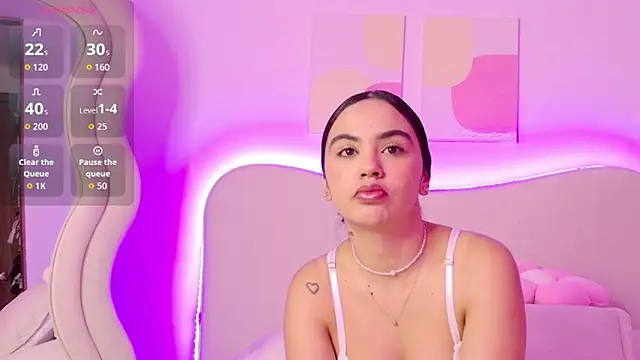 Snapshot of innocentlady_ chatting on October 2025 01:46:02 PM innocentlady online show from October 2025 01:46:02 PM