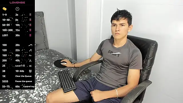 Jacobb Lee online show from December 2024 06:02:01 PM