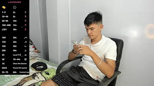 Jacobb Lee online show from February 2025 07:49:01 PM