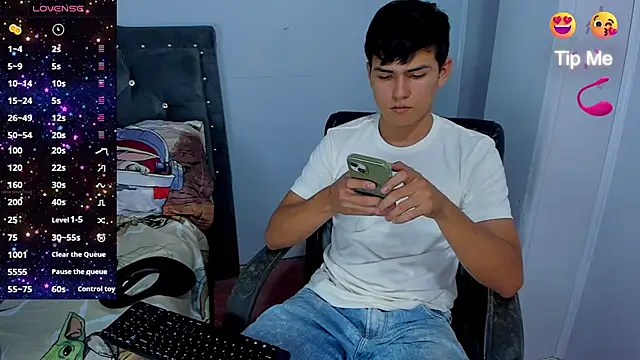 Jacobb Lee online show from October 2025 08:44:01 PM