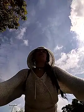 rebekka simpson online show from November 2025 02:27:02 PM