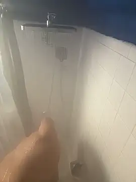 allissonw13 online show from December 2025 12:30:01 AM