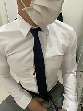 harrylouis1357 online show from March 2025 05:17:02 AM