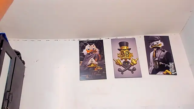 Snapshot of kriixtybrown chatting on February 2025 10:43:01 PM kriixtybrown online show from February 2025 10:43:01 PM