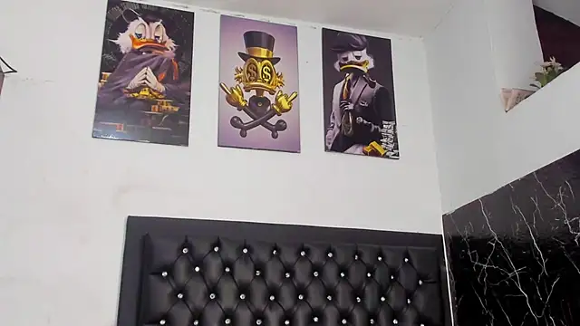 Snapshot of kriixtybrown chatting on November 2025 10:09:02 PM kriixtybrown online show from November 2025 10:09:02 PM