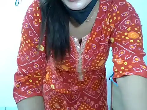 Snapshot of sparkling_queen chatting on January 2025 04:02:01 PM sparkling queen online show from January 2025 04:02:01 PM