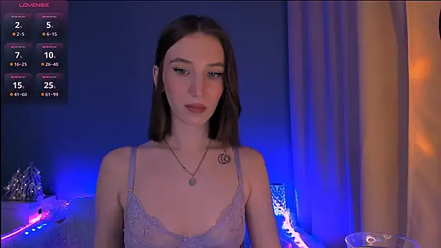 ellaamber online show from December 2024 12:37:02 AM