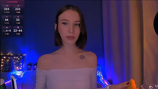 ellaamber online show from January 2025 09:15:02 PM