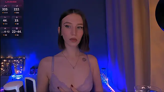 ellaamber online show from January 2025 10:54:01 PM