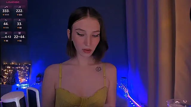 ellaamber online show from January 2025 12:46:01 AM