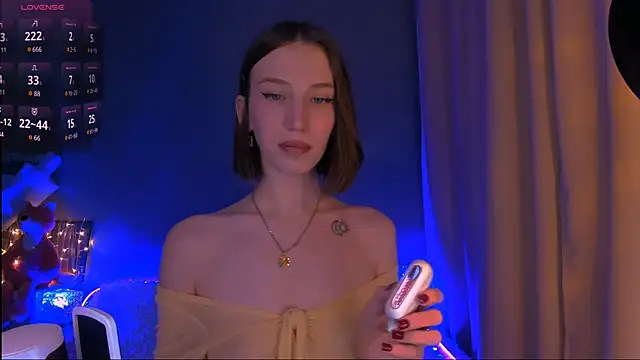 ellaamber online show from March 2025 01:23:01 AM