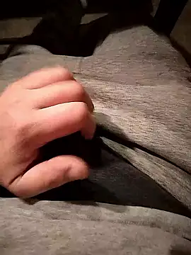 A man in public online show from February 2026 06:31:01 PM