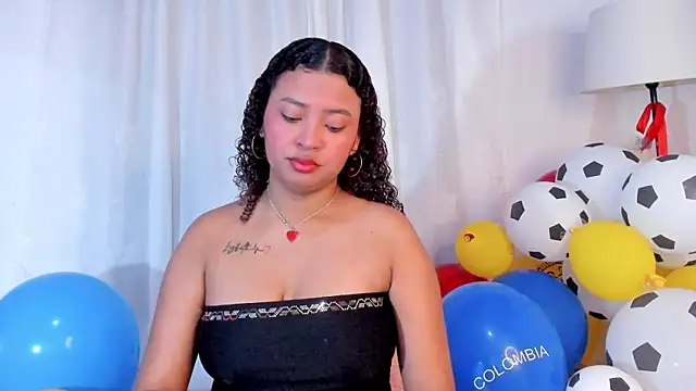 Snapshot of JessyZoe chatting on June 2026 03:11:02 PM JessyZoe online show from June 2026 03:11:02 PM