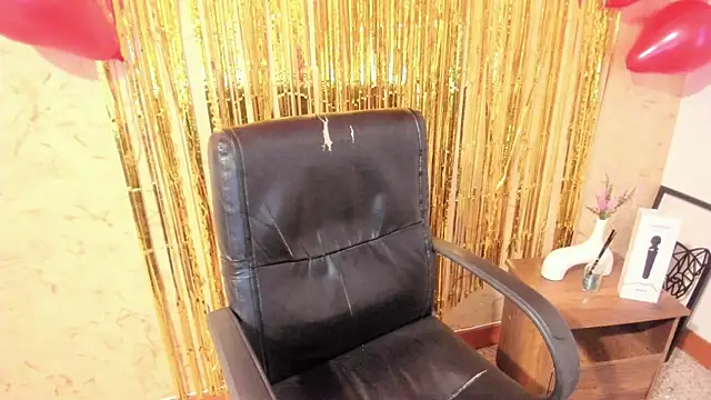 EmaGw online show from February 2025 10:39:01 PM