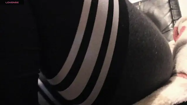 EmaGw online show from September 2025 10:32:02 PM