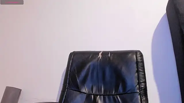 EmaGw online show from October 2025 01:06:01 AM