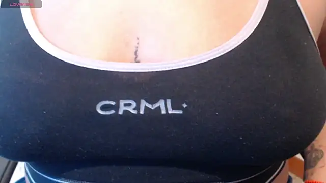 EmaGw online show from October 2025 09:28:02 PM