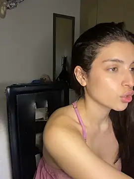 Snapshot of dakota_le chatting on December 2024 11:39:01 PM dakota le online show from December 2024 11:39:01 PM