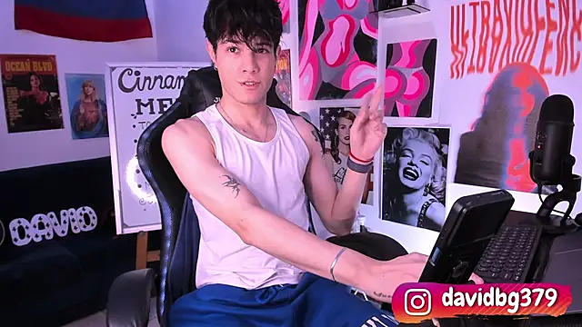 cinnamon boyxxx online show from March 2025 02:04:01 AM