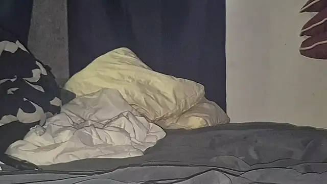 Snapshot of suzyswallowsxxx704 chatting on November 2025 06:59:02 PM suzyswallowsxxx704 online show from November 2025 06:59:02 PM