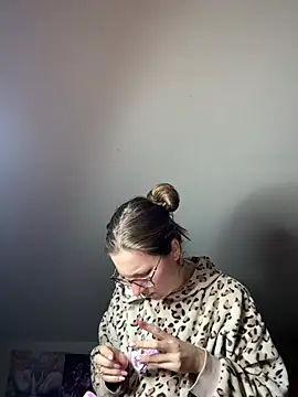 ur pleasure  online show from February 2025 08:14:02 PM