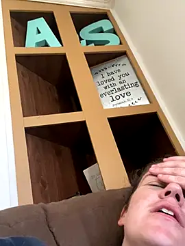 velvetta  online show from October 2025 01:41:01 PM