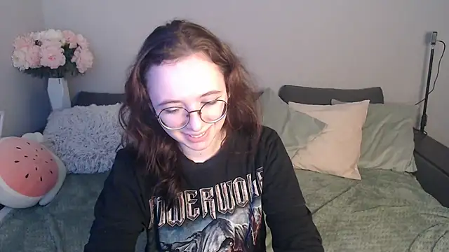 Mini Diva online show from March 2025 09:09:01 AM