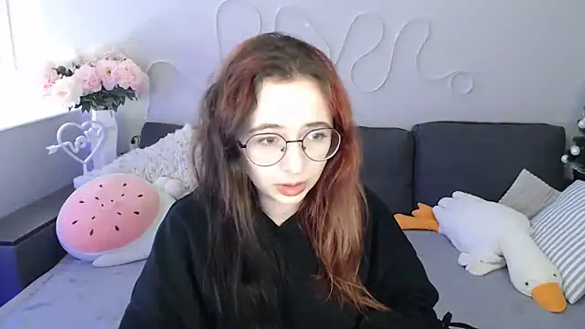 Mini Diva online show from March 2026 09:15:01 AM