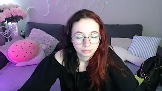 Snapshot of Mini_Diva chatting on July 2026 08:11:02 AM Mini Diva online show from July 2026 08:11:02 AM