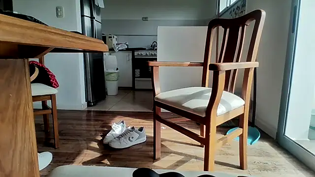 nicolaaaaas online show from March 2025 01:06:02 PM