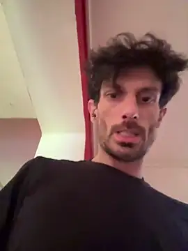 Snapshot of nicolaaaaas chatting on February 2026 12:41:01 PM nicolaaaaas online show from February 2026 12:41:01 PM