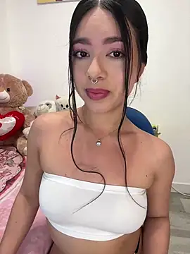 AliceJovovich online show from January 2025 10:48:01 AM