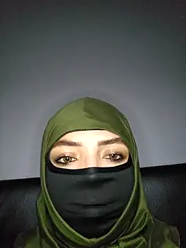 Uzra hayed online show from February 2025 02:39:02 AM