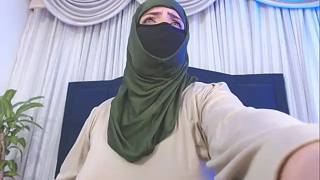 Uzra hayed online show from March 2025 02:21:01 AM