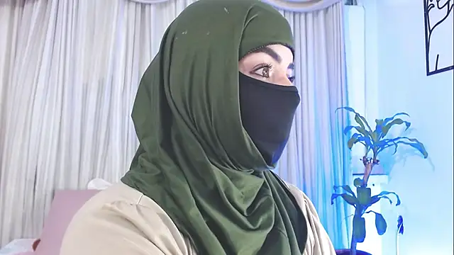 Uzra hayed online show from October 2025 08:09:02 PM