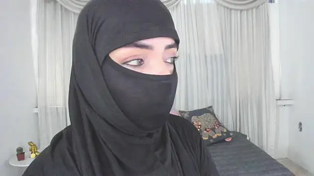 Snapshot of Uzra_hayed chatting on July 2026 01:25:01 PM Uzra hayed online show from July 2026 01:25:01 PM
