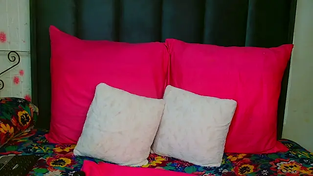 Kiaralane xx online show from December 2024 02:07:02 AM