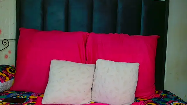 Kiaralane xx online show from March 2025 12:19:02 PM