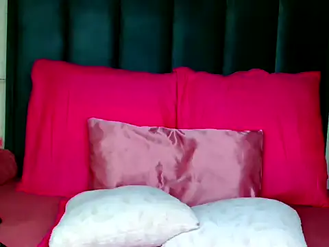 Kiaralane xx online show from November 2025 02:26:01 PM